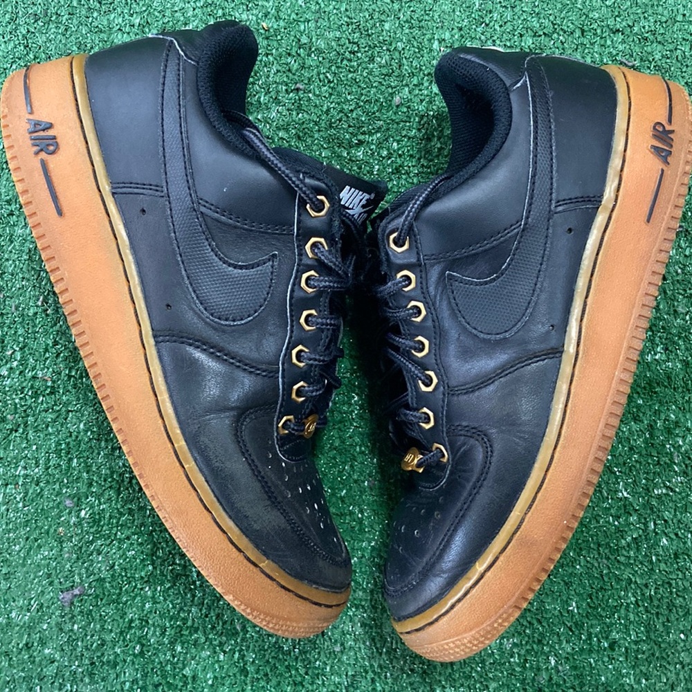 Nike Air Force 1 Low Black Gum Leather Sneakers Youth 6Y Lace Up